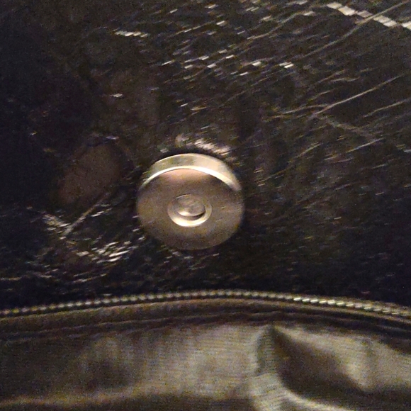 Black and White Zebra Print Handbag - Picture 5 of 7